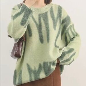 Women’s sweater